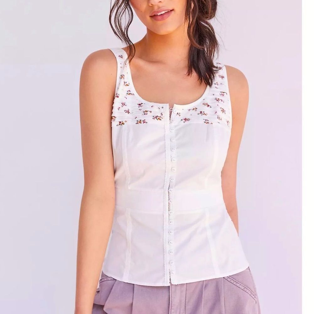 Eri & Ali Anthropologie Pintucked Tie Back Sleeveless Ruched Floral Top. Medium